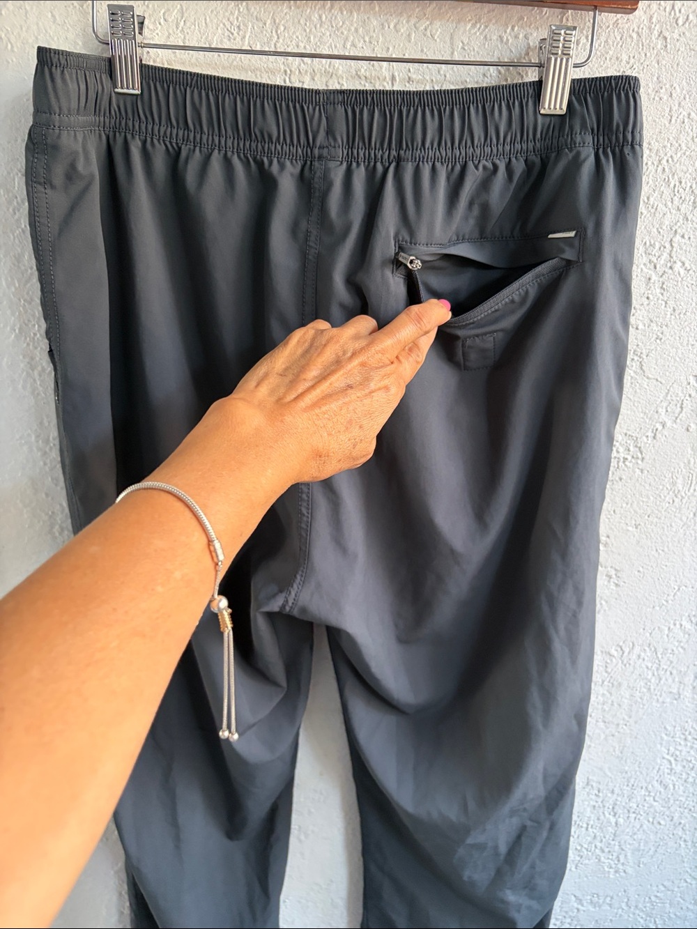 Vuori Charcoal Gray Jogger with Cream Drawcord - Picture 3 of 10